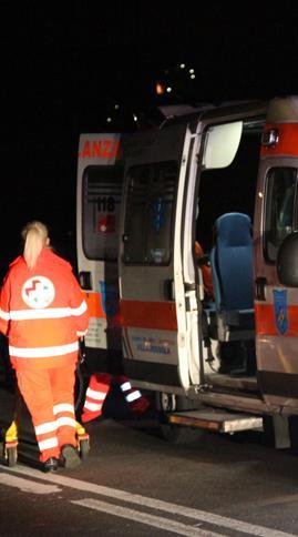 Inghiottisce la cocaina e muore in piazza 