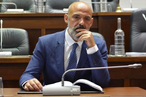 Ex M5s in lista con Giani minacciato su Facebook: «Traditore, la pagherai» 