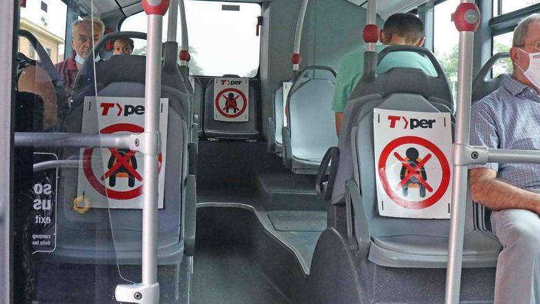 Modena, bus “dimezzati”: è caos, «Centinaia di studenti non troveranno posto»
