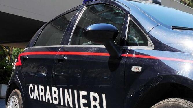 Palpeggiata sulla spiaggia, indagato 23enne