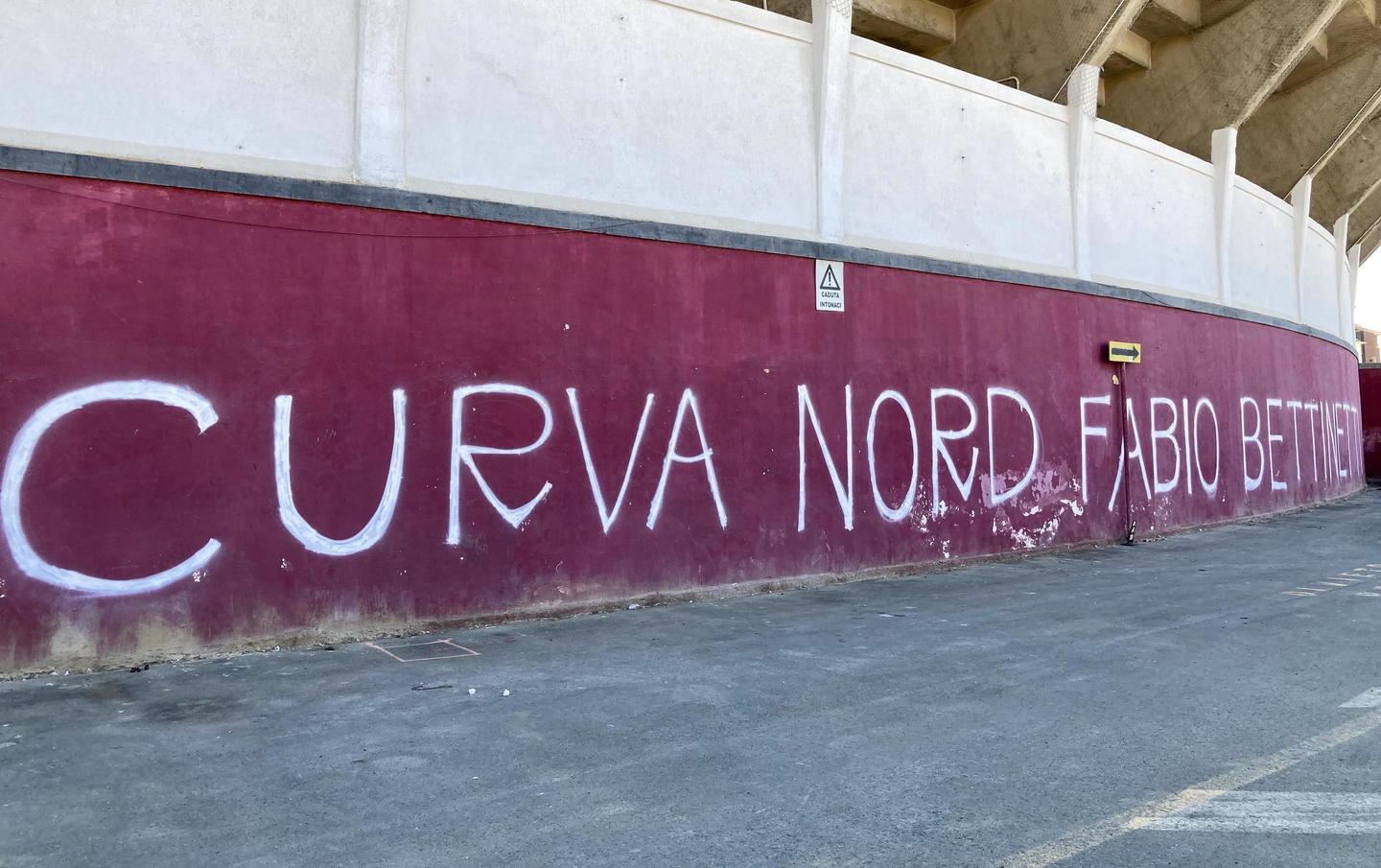 Una scritta in omaggio di “Fabino”