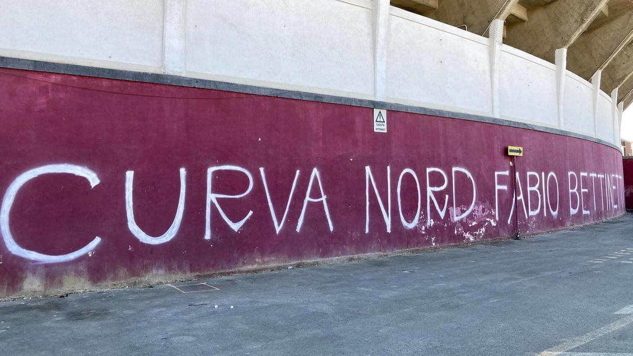 Una scritta in omaggio di “Fabino”