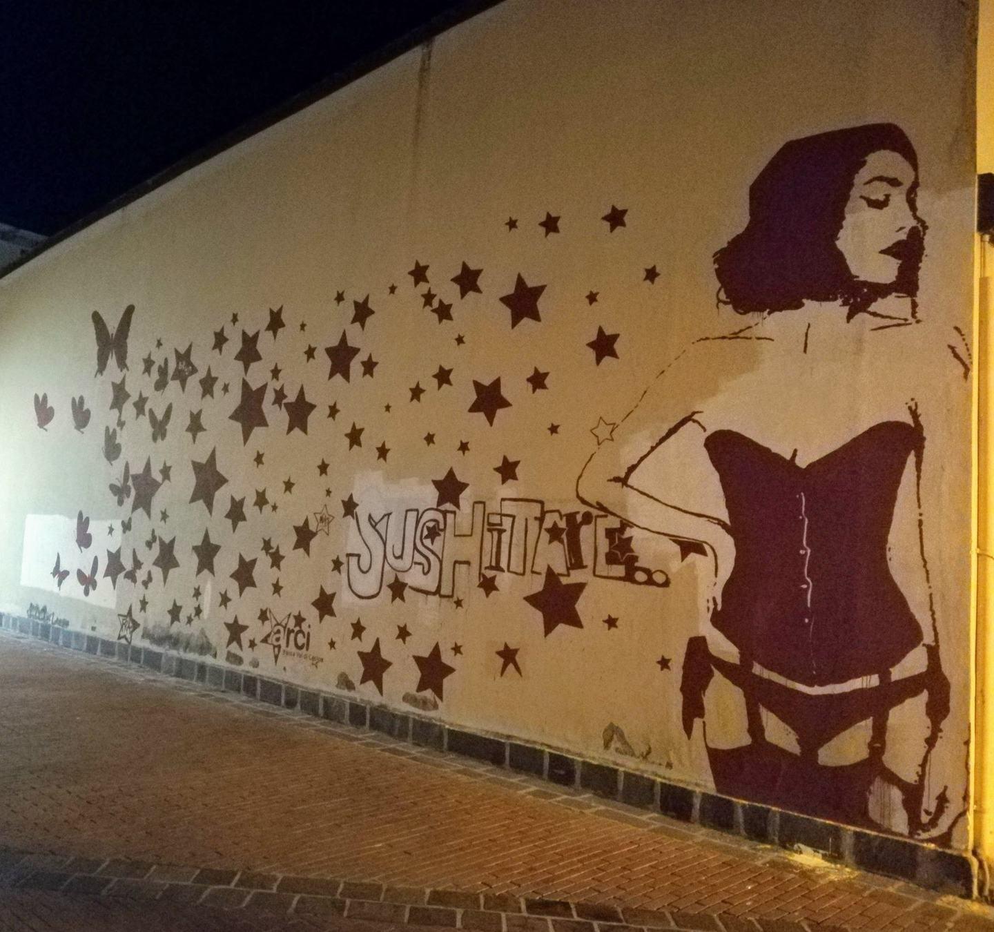 Un murale a marchio Arci realizzato in vicolo Bargilli 
