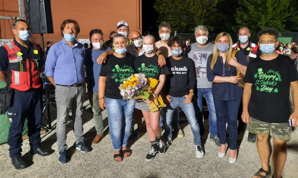 Spettacoli e solidarietà per aiutare Gaia All’Adelante si replica