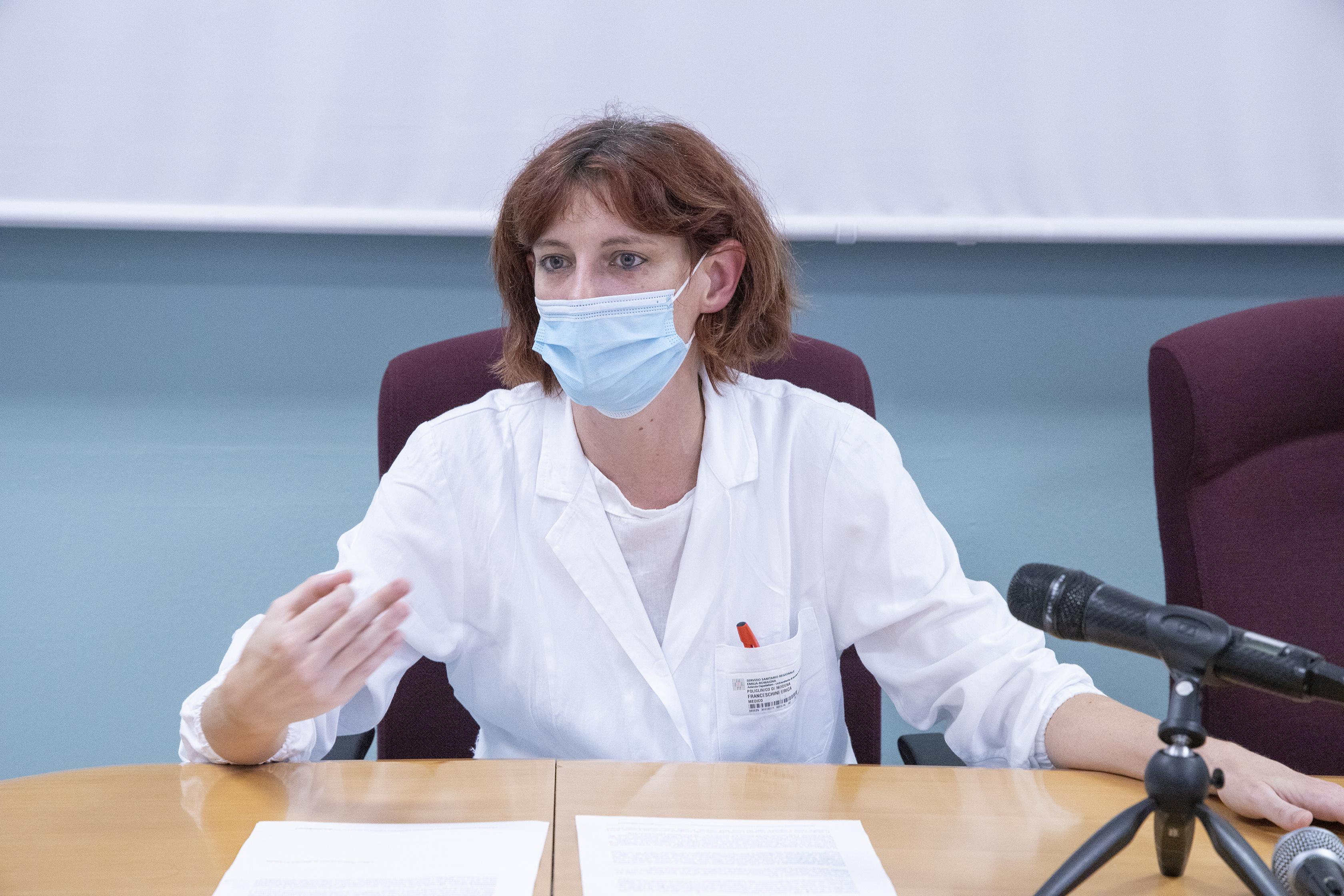 Modena, «Non esiste la scuola a rischio zero contagi. Anche alle elementari bimbi con mascherina» 