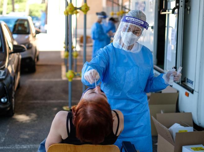 Covid, otto nuovi contagiati a Prato negli ultimi due giorni