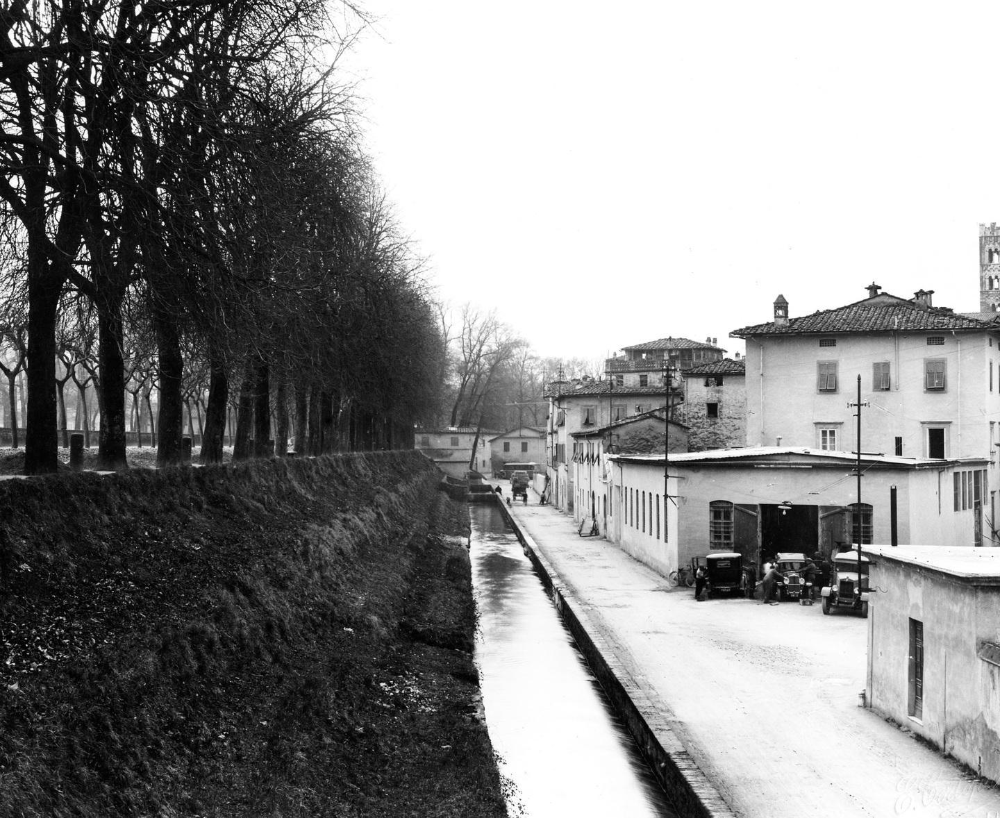 La grande officina e quelle auto da film 