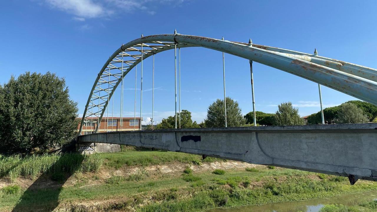 La passerella sull’Era diventi d’ora in poi il “Ponte Mazzinghi”