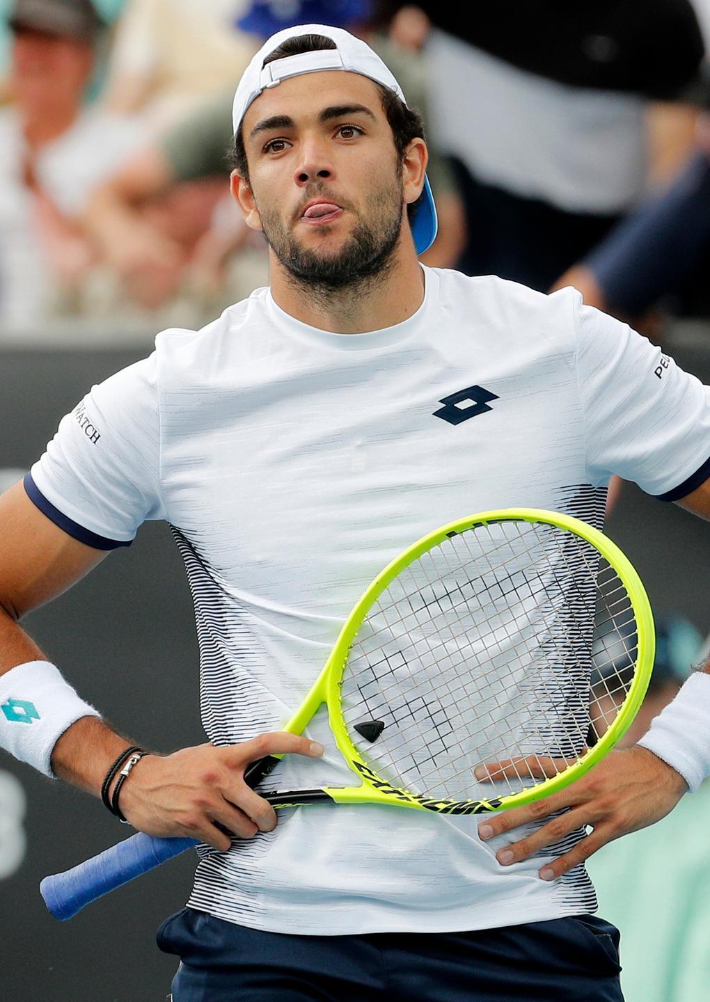 Berrettini ko contro Opelka Djokovic va, Serena si ferma