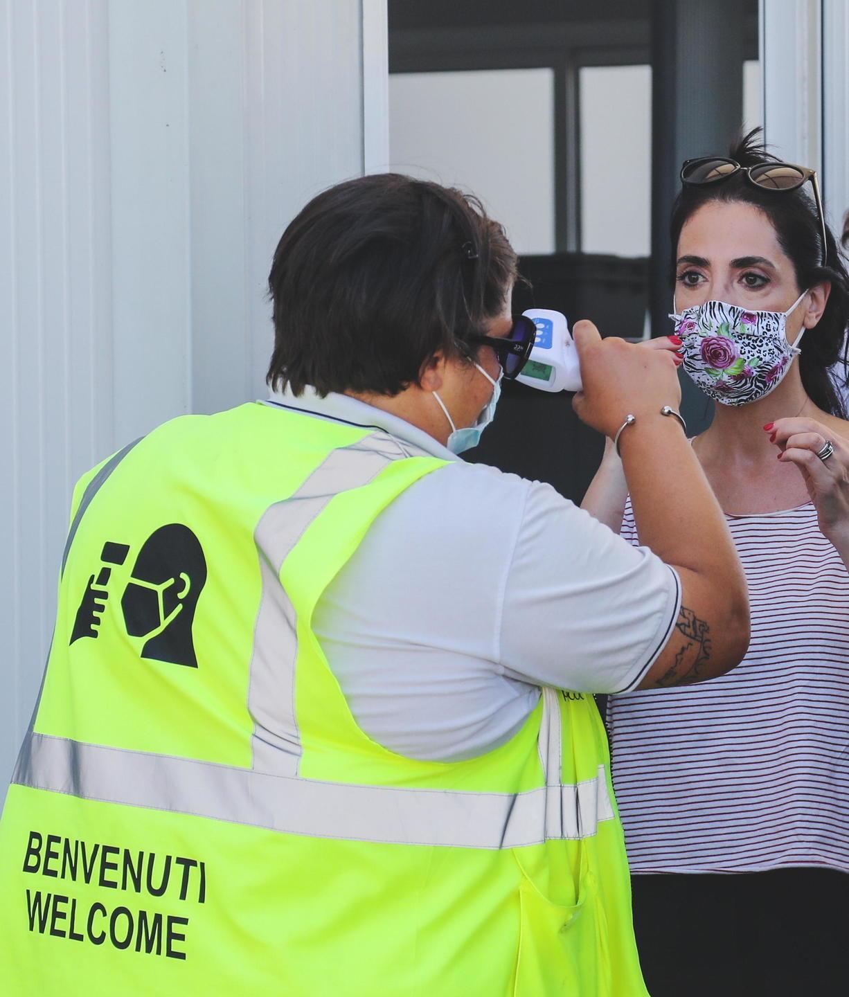 L’Asl annuncia 1.400 tamponi al giorno in porto: ma per ora nulla 