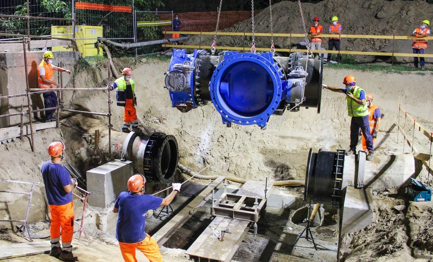 Spostata la condotta idrica per i lavori sull’argine 
