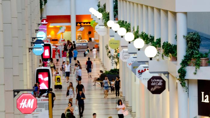 Vendite al -27,7% con la Toscana fanalino di coda: lo studio sui consumi