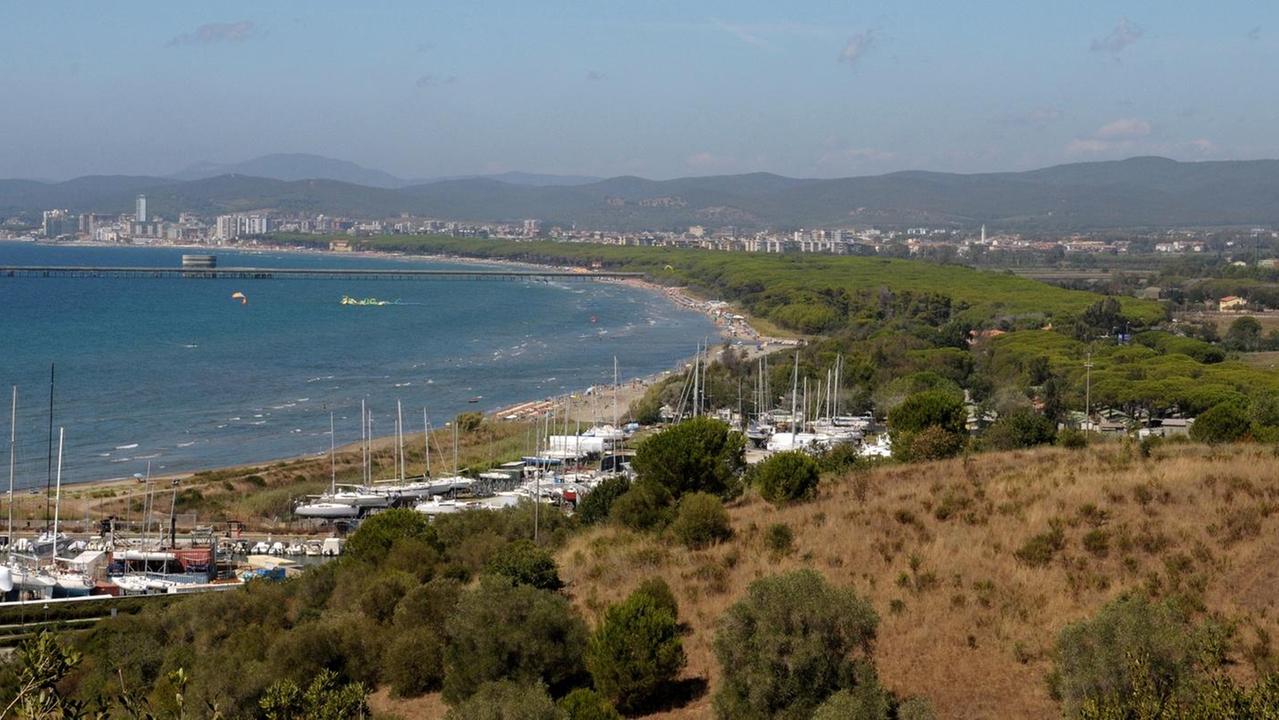 Quei carrelli sospesi stracolmi di pirite Il pilone in mare, i velieri e poi i vapori
