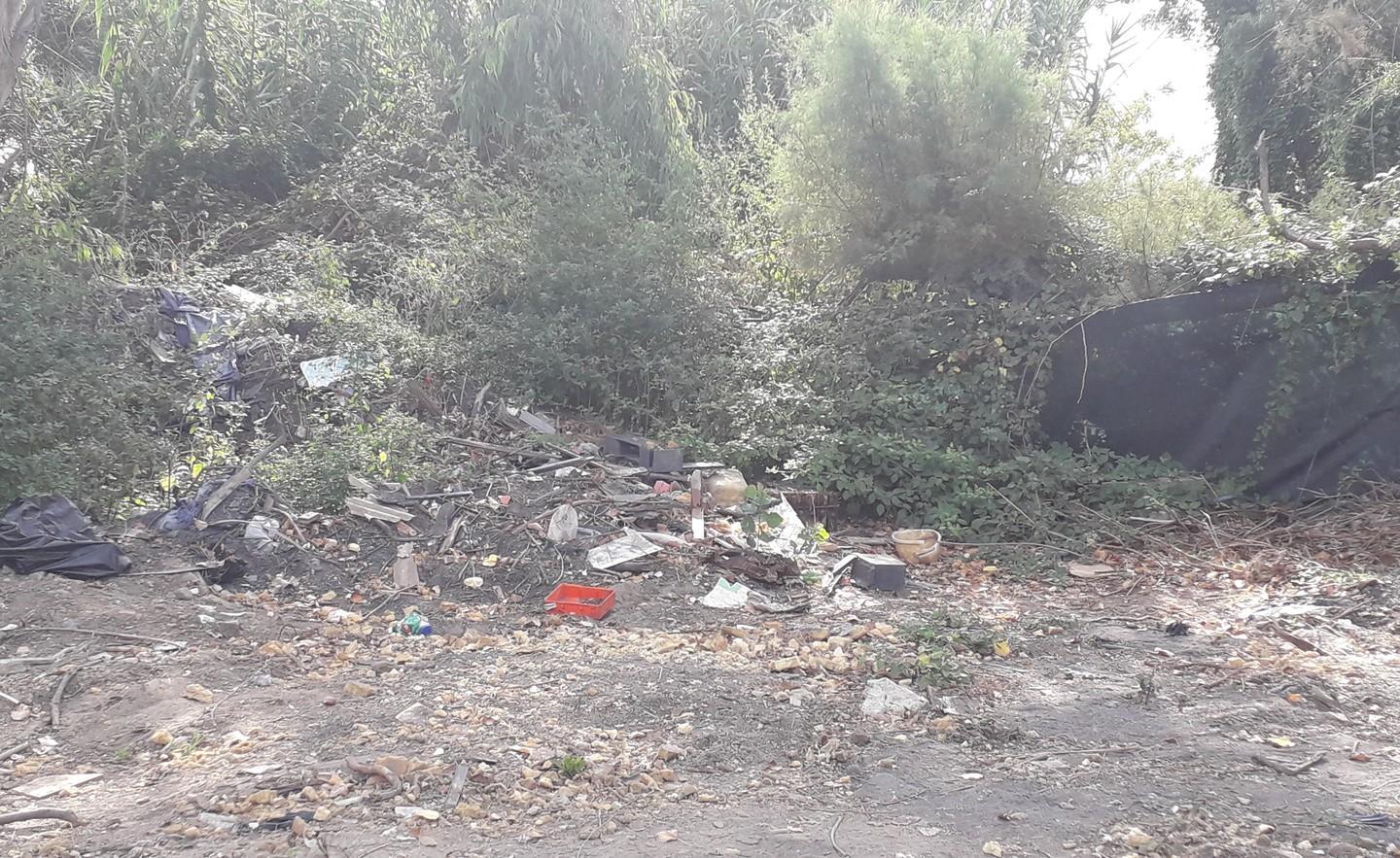 Via la baracca dell’orrore al suo posto un’area di sosta