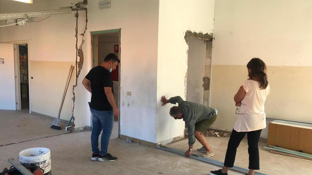 Corsa contro il tempo per adeguare 5 scuole con 120.000 euro