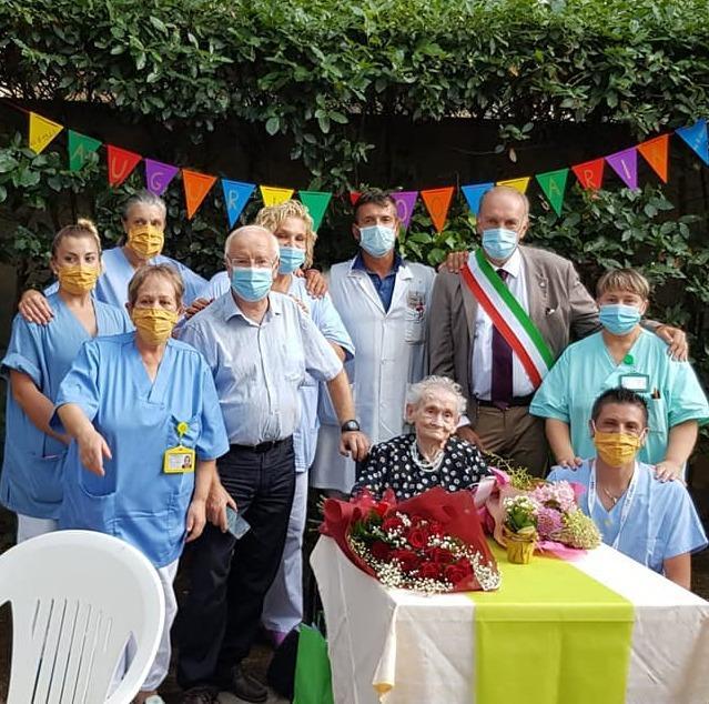 A Villa Serena festeggiati i cento anni di Maria 