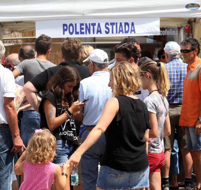 Una domenica slow al Parco Tegge tra musica e cibo 