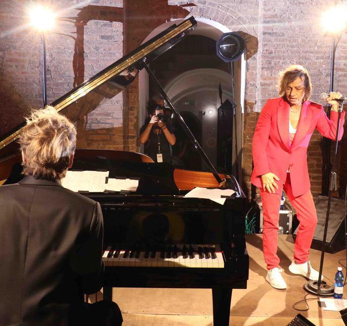 Ferrara Busker Festival continua E anche Banksy fa le ore piccole