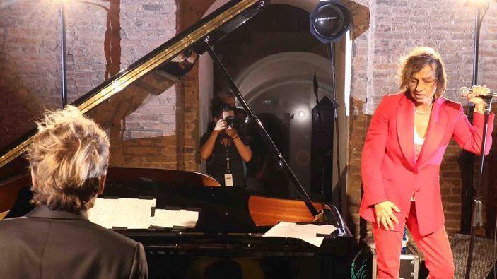Ferrara Busker Festival continua E anche Banksy fa le ore piccole