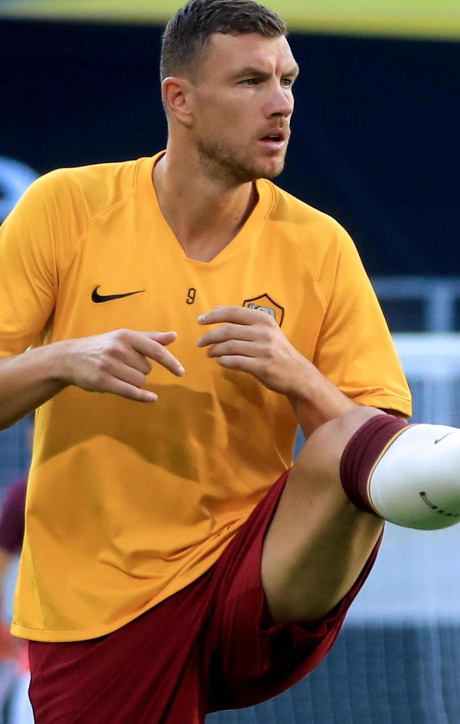 Messi, l’Inter prepara un pool di sponsor Dzeko vicino alla Juve 