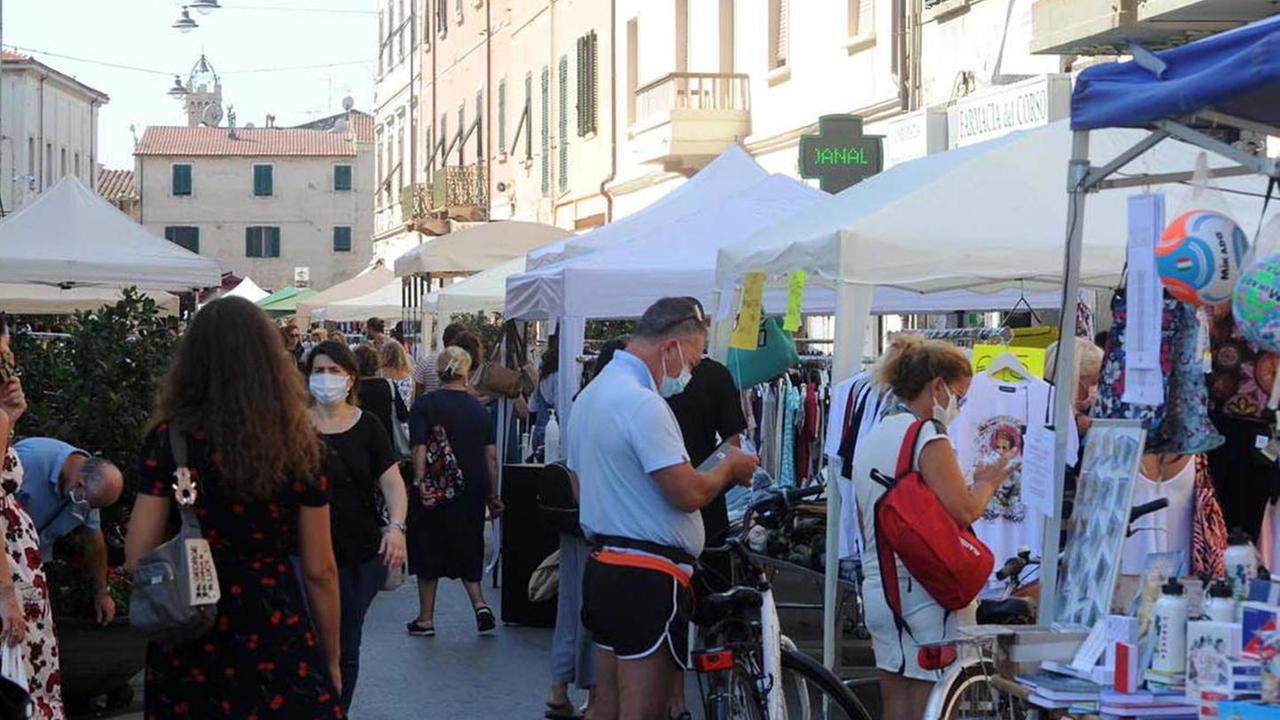Sbaracco, tutti con la mascherina