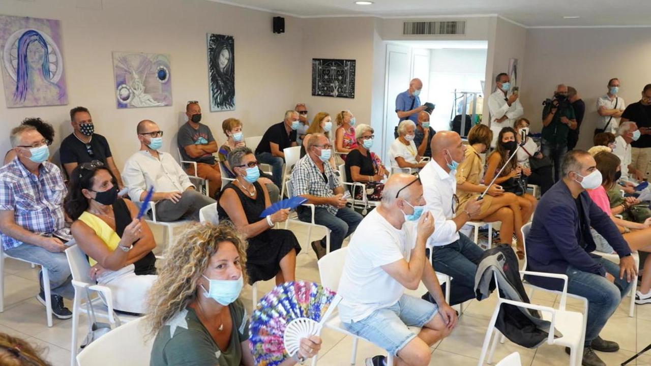 Cosentini dà la carica: «Vincere bisogna» «Lui candidato “originale” del centrodestra»