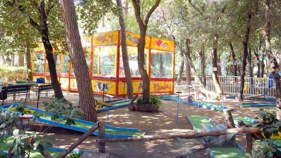 Niente case nel parco del Paradisino: immobile in vendita