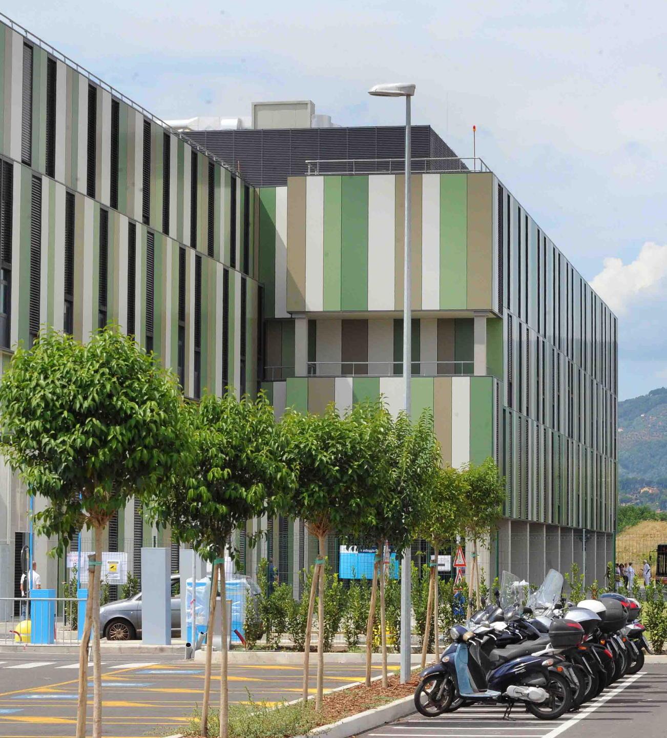 L’Asl Centro assume novanta infermieri per fronteggiare l’emergenza Covid 