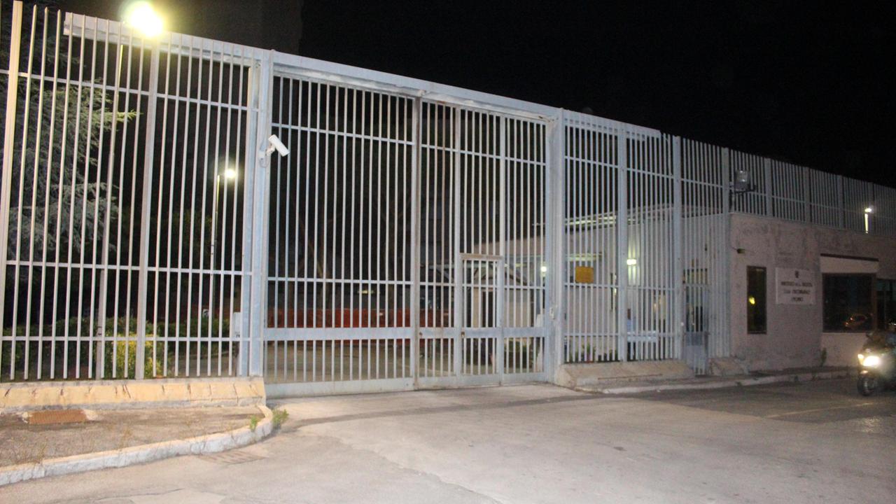 L'ingresso del carcere delle Sughere