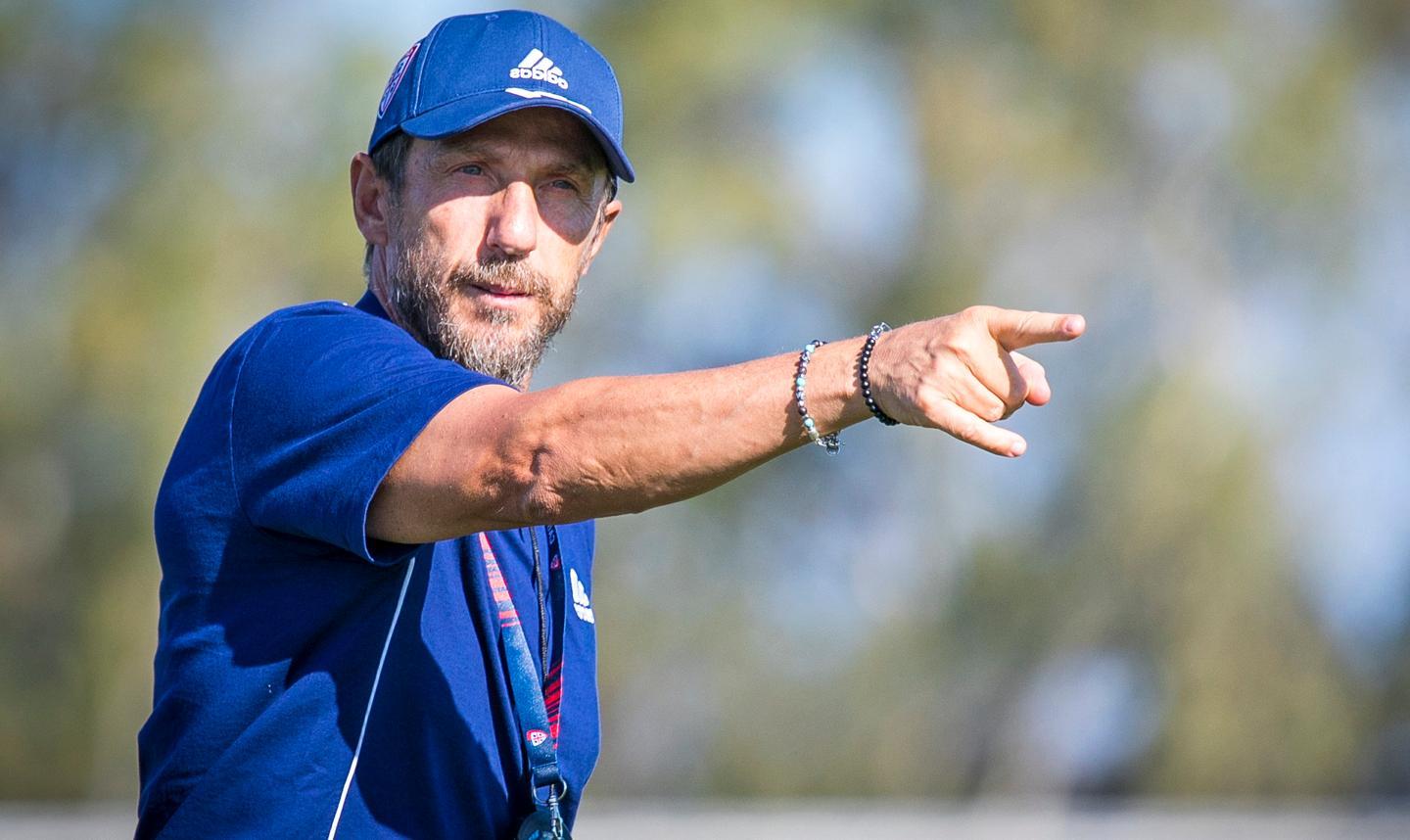 Di Francesco sprona il Cagliari: "A Torino per recuperare terreno"