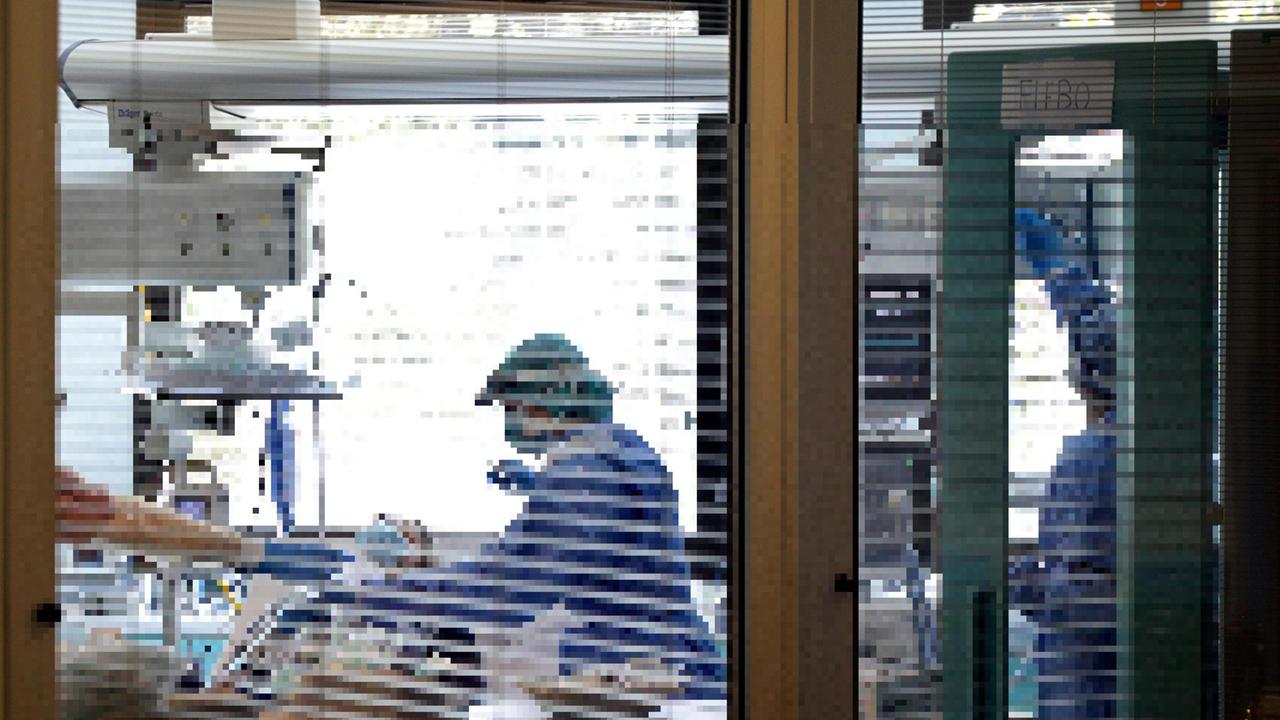 Anziano di Forte dei Marmi ricoverato con Covid muore in soli 7 giorni