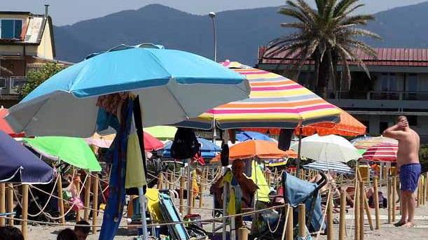 Spiagge libere: nel weekend bisognerà ancora prenotare