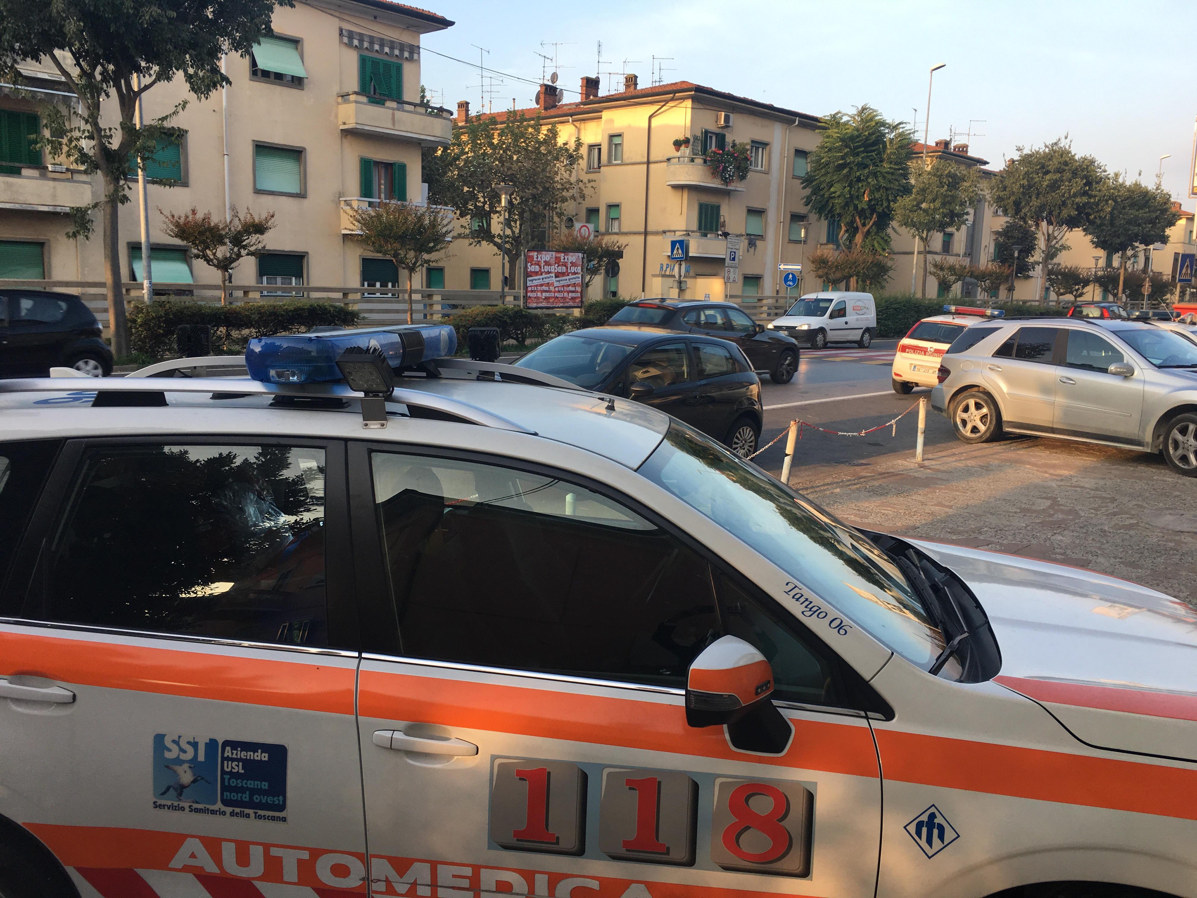 Un'auto medica del 118 (foto Franco Silvi)