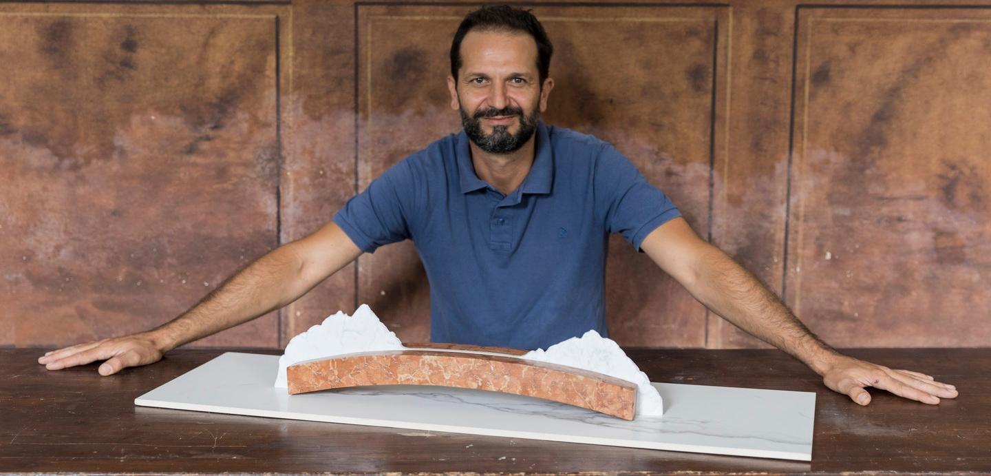 Sandro Del Pistoia vince il concorso “Panchina artistica”