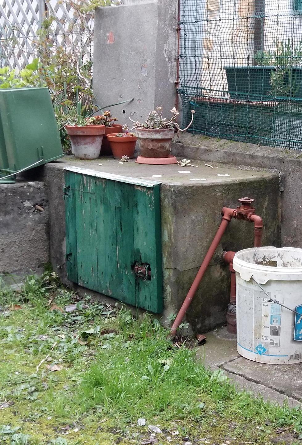 A Rosignano Solvay pozzi inquinati da 15 anni, i residenti: «Vogliamo chiarezza» 