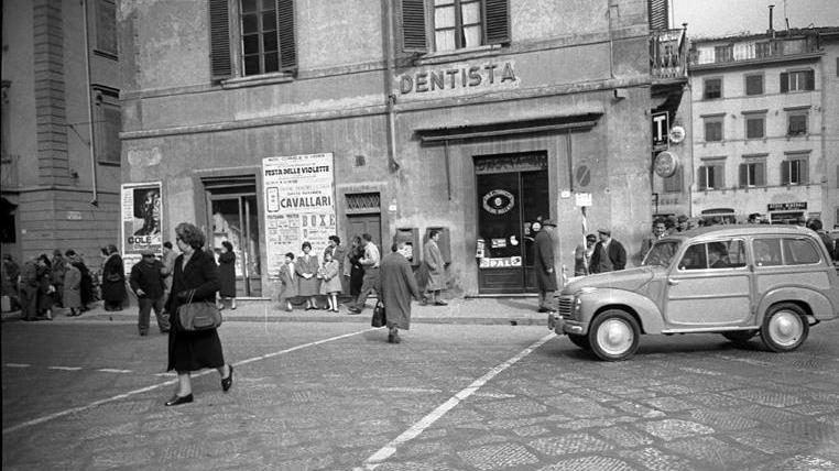 Largo Carducci negli anni Sessanta (archivio Ranfagni)