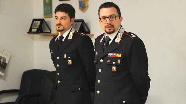 Nigeriani pagavano abiti di lusso con le carte clonate