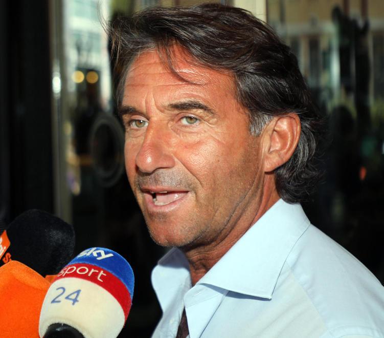 Schiappacasse neroverde Boga, apertura per il Napoli