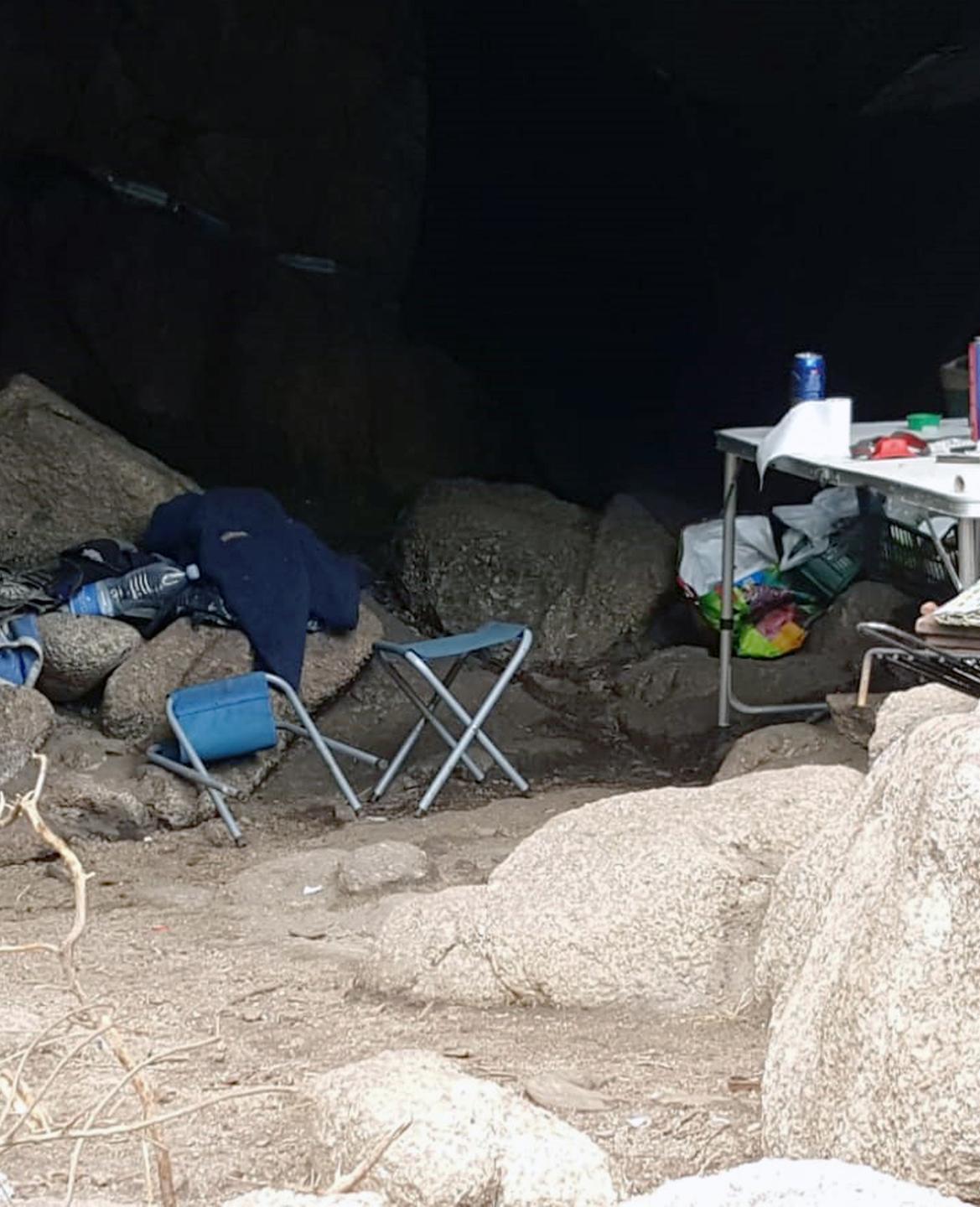 Assalto a Cala Grande La Lega: «Stop al camping» 