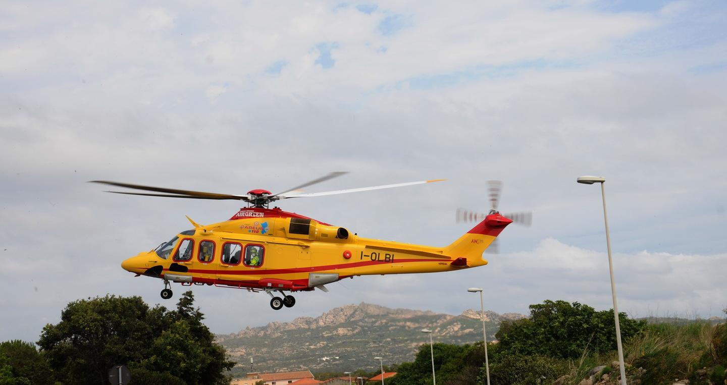 Bambino di sei anni cade dalla bici, è grave 