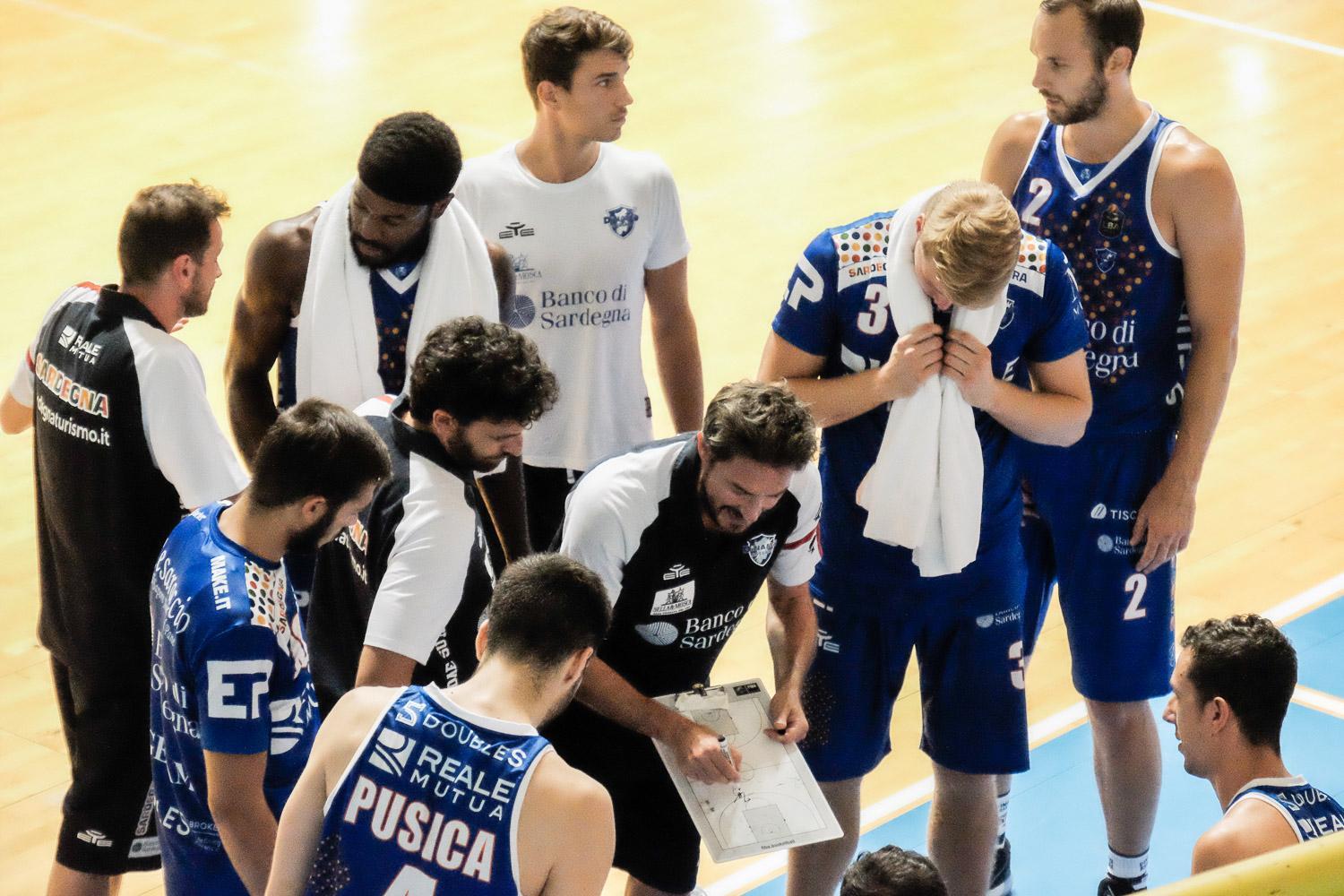 Dinamo, negativi i tamponi di tutti i giocatori
