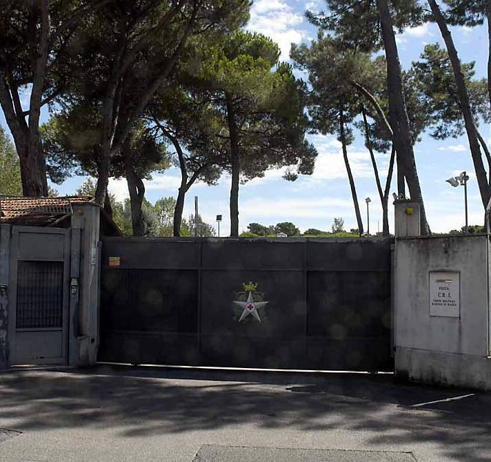 La famiglia Lassiri da oggi sarà ospite della Croce Rossa 