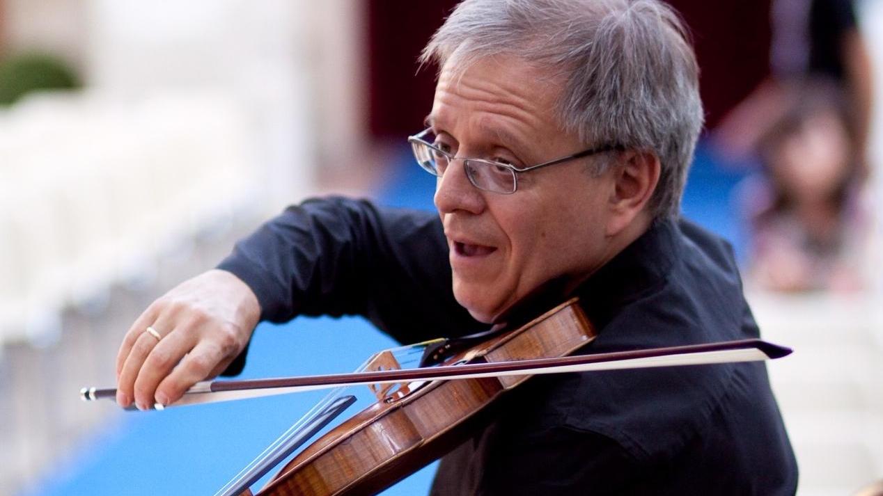 Oggi il festival va in scena nella piazza di Rio nell’Elba