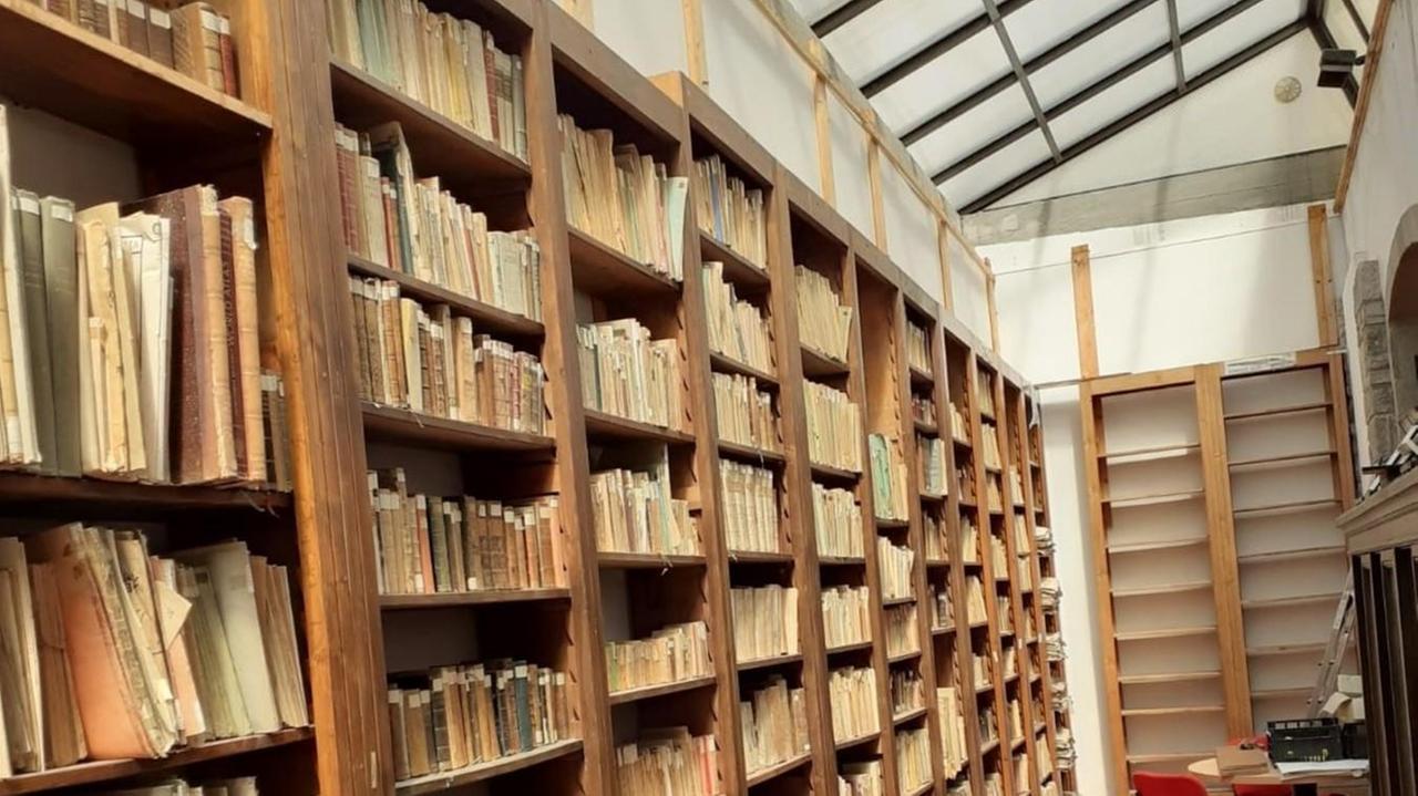Riapre la biblioteca comunale a palazzo Ginanneschi