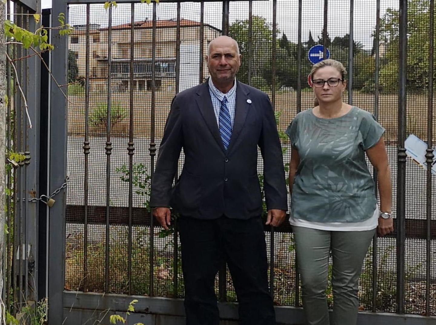 Blitz contro il degrado all’ex sede dell’Asl «Un gioiello in malora»