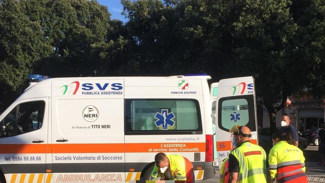 In auto travolge una donna