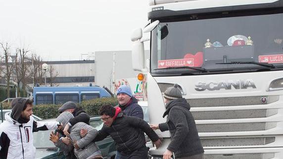 SiCobas all’attacco: «Già 400 operai sono indagati»