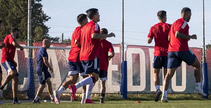 L’avventura del Cagliari comincia a Reggio Emilia 