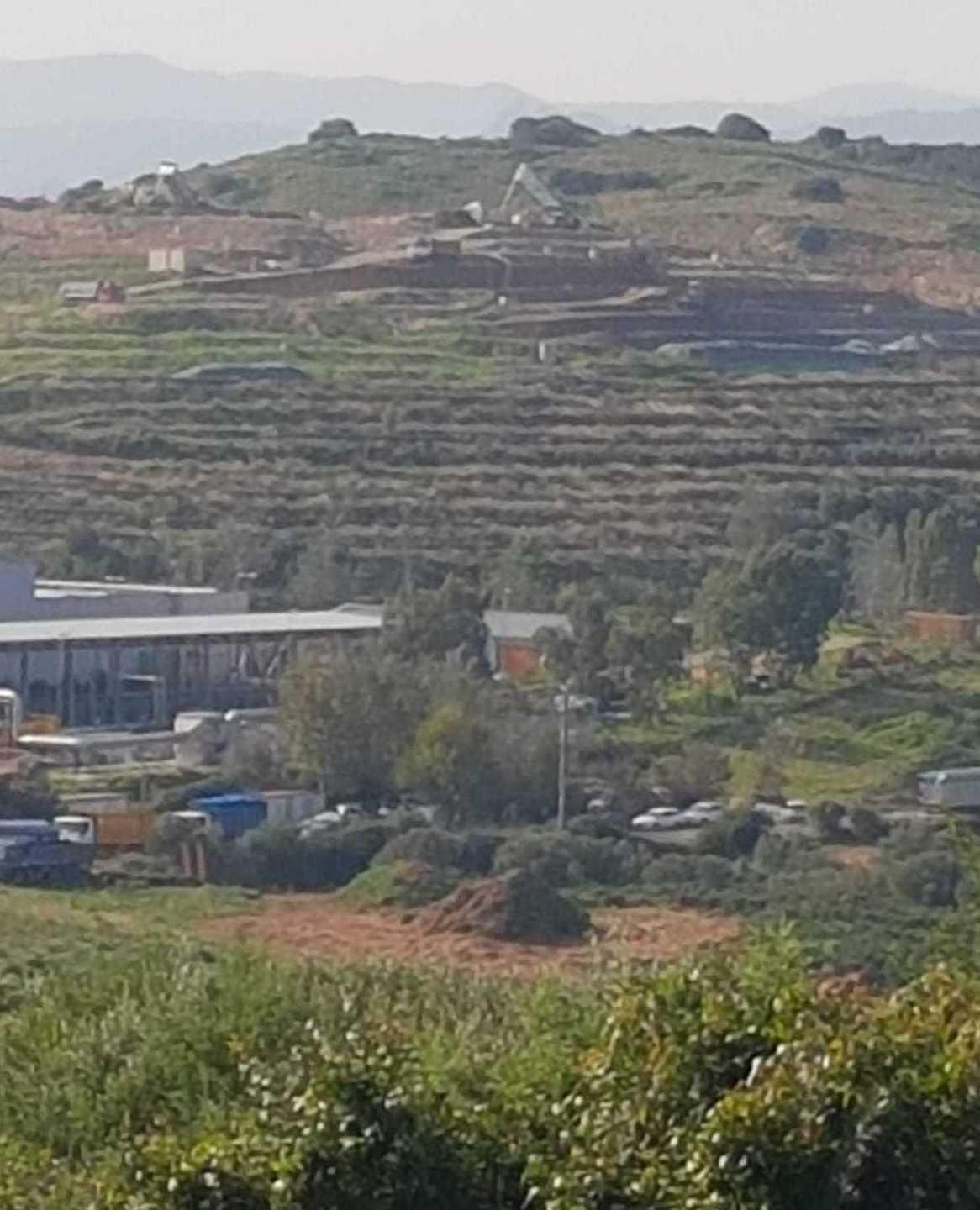 Spiritu Santu, la denuncia «Ampliano la discarica» 