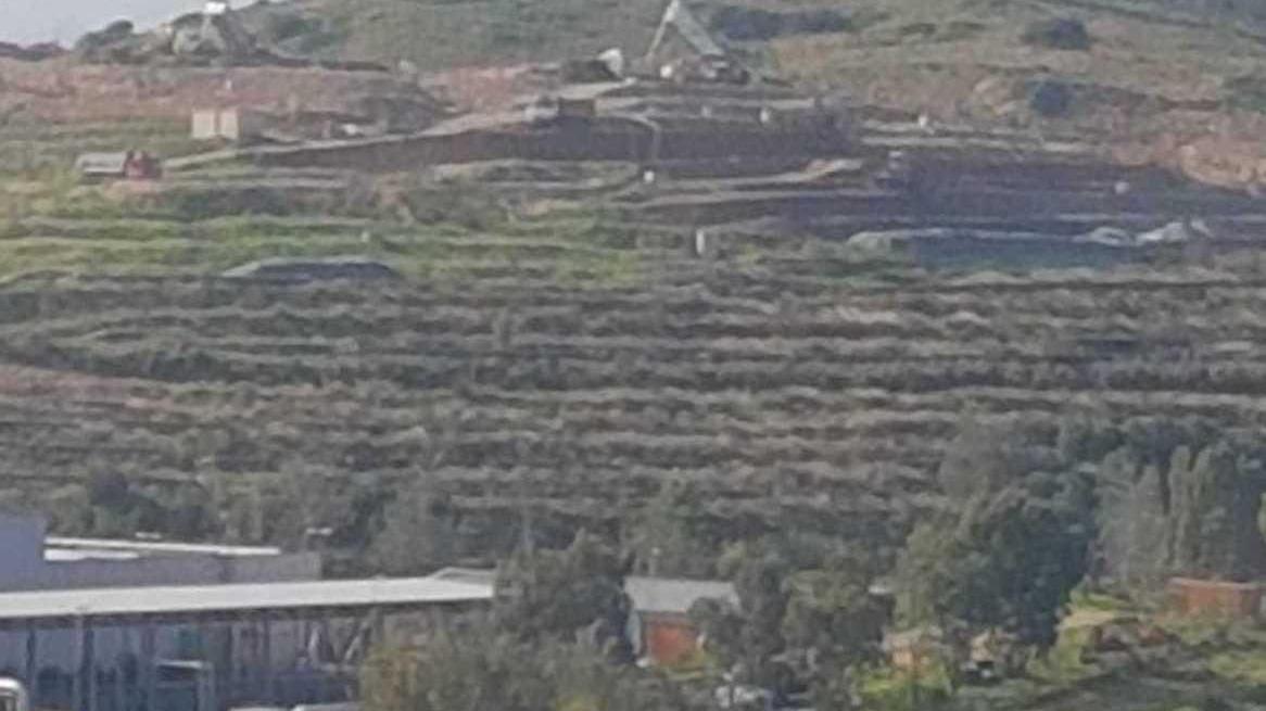 Spiritu Santu, la denuncia «Ampliano la discarica»